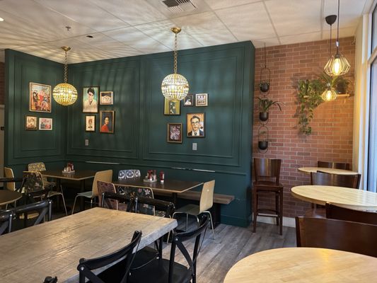 Byrek & Baguette by null