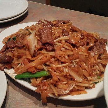 Congee Wong - Fried flat noodles - Chinese Near Me - North York, Ontario