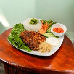 Saigon Restaurant - Traditional Combo Rice Plate