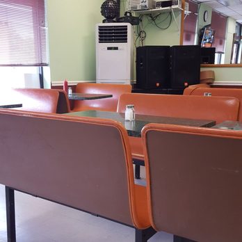 Sub Stop - Several tables - Sandwiches Near Me - Fairfax, Virginia