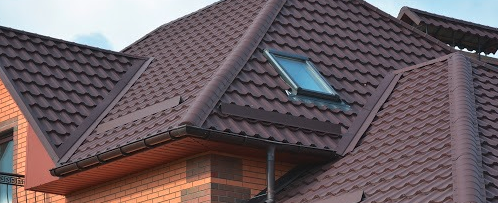 Slide of Díaz roofing