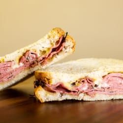 33 Hilltop - Pastrami on Rye