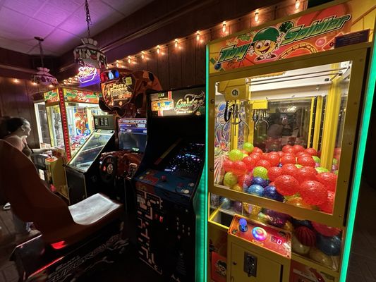 Kirk's 1890 Ice Cream Parlor by null