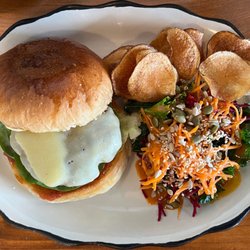 Terravita Kitchen - Barnyard burger