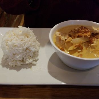 Prai Kitchen - Massaman Chicken Curry - Salad Near Me - West Hartford, Connecticut Prai Kitchen - Massaman Chicken Curry - Salad Near Me - West Hartford, Connecticut