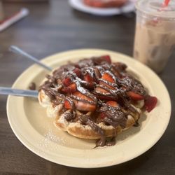 Beans and Leaves - Nutella and strawberry waffle