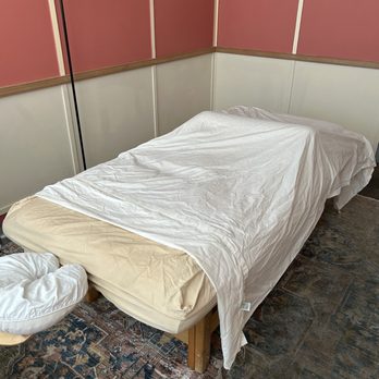Spa Central - Massage room - Day Spas Near Me - Baltimore, Maryland