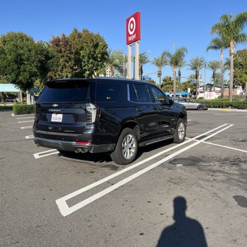 Hertz - Tahoe premium rental. - Car Rental Near Me - Los Angeles, California Hertz - Tahoe premium rental. - Car Rental Near Me - Los Angeles, California