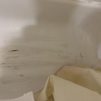 Quality Inn & Suites - Stains in bathtub - Hotels Near Me - Willow Park, Texas Quality Inn & Suites - Stains in bathtub - Hotels Near Me - Willow Park, Texas