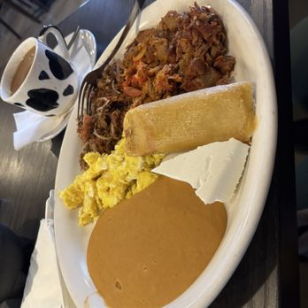La Vaca Loca - Chilorio, machaca, tamal de elote, eggs, frijoles puercos, queso fresco coffee - Mexican Near Me - Phoenix, Arizona La Vaca Loca - Chilorio, machaca, tamal de elote, eggs, frijoles puercos, queso fresco coffee - Mexican Near Me - Phoenix, Arizona