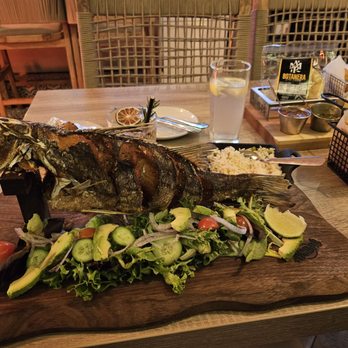 Ay Mi Pa - Pescado frito - Sushi Bars Near Me - Bakersfield, California Ay Mi Pa - Pescado frito - Sushi Bars Near Me - Bakersfield, California