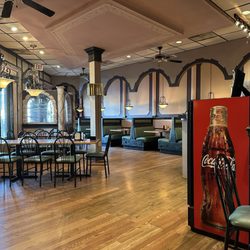 Adriatik's Restaurant and Pizzeria - Inside Adriatiks restaurant in Glastonbury CT