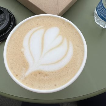 Syndicate - Mood ring latte - Bakeries Near Me - Sierra Madre, California
