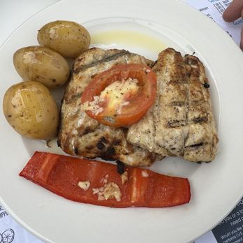 Bar Caloura - Fish - Bars Near Me - Lagoa, 20 Bar Caloura - Fish - Bars Near Me - Lagoa, 20