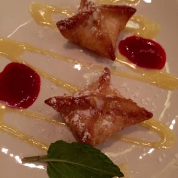 P.F. Chang's - Sweet vanilla cream dessert wontons. Very good! Tastes like little fried cheesecakes - Chinese Near Me - Austin, Texas P.F. Chang's - Sweet vanilla cream dessert wontons. Very good! Tastes like little fried cheesecakes - Chinese Near Me - Austin, Texas