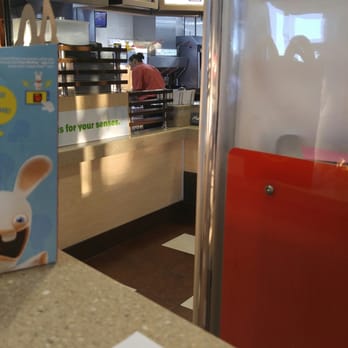 McDonald's - Manager no hair net - Fast Food Near Me - Jacksonville, Florida