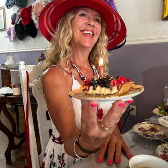 Purple Iris Tea Room - Tea Rooms Near Me - Lake Placid, Florida