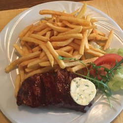 Opatija - Rumpsteak, Mayo und/oder Ketchup ist separat