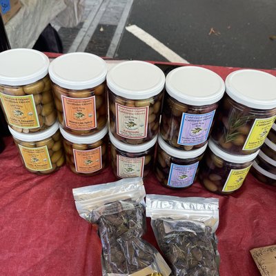 Downtown Berkeley Farmers' Market by null
