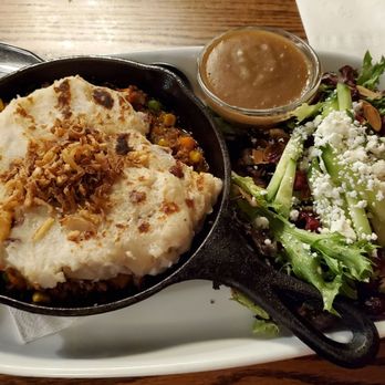Elephant & Castle - Shepherd's pie - British Near Me - Seattle, Washington Elephant & Castle - Shepherd's pie - British Near Me - Seattle, Washington