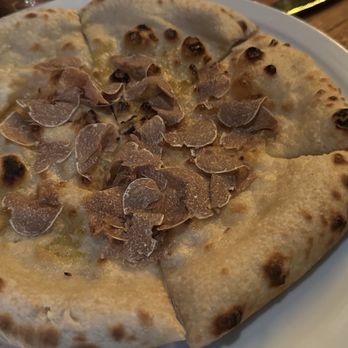 La Connessa - Bianca Pizza with white truffle - Cocktail Bars Near Me - San Francisco, California La Connessa - Bianca Pizza with white truffle - Cocktail Bars Near Me - San Francisco, California