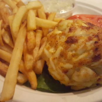 Koco's Pub - Crabcake platter - Pubs Near Me - Baltimore, Maryland