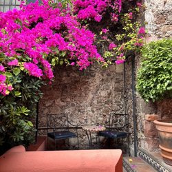 Hotel Casa Rosada