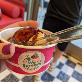 We Scream - Ice cream with hot fudge - Ice Cream & Frozen Yogurt Near Me - Virginia Beach, Virginia We Scream - Ice cream with hot fudge - Ice Cream & Frozen Yogurt Near Me - Virginia Beach, Virginia