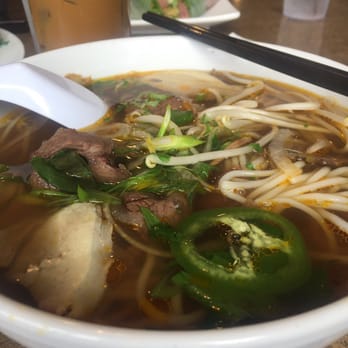 Ao Sen - Bun bo hue without pork blood - Vietnamese Near Me - Albany, California Ao Sen - Bun bo hue without pork blood - Vietnamese Near Me - Albany, California