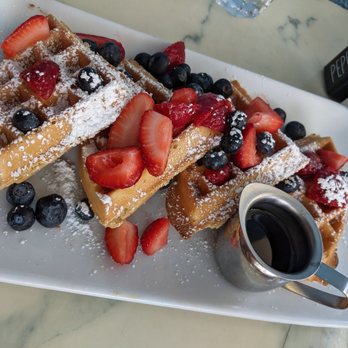 Blue Daisy - Waffles - fruits were fresh however waffles were on the drier side. - Creperies Near Me - Santa Monica, California Blue Daisy - Waffles - fruits were fresh however waffles were on the drier side. - Creperies Near Me - Santa Monica, California