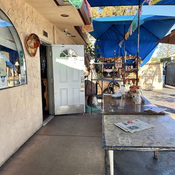 Gilbert's El Indio Restaurant - Outside - Mexican Near Me - Santa Monica, California Gilbert's El Indio Restaurant - Outside - Mexican Near Me - Santa Monica, California