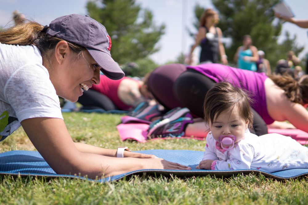 Fit4Mom - Santa Clarita Valley Logo