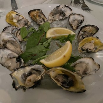 Steveston Seafood House - Oysters - Seafood Near Me - Richmond, British Columbia