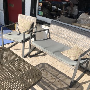 The Attic - Outdoor waiting area - Breakfast & Brunch Near Me - Long Beach, California The Attic - Outdoor waiting area - Breakfast & Brunch Near Me - Long Beach, California