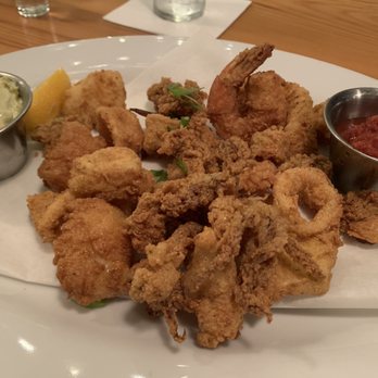 Tempest Oyster Bar - Fruit de mare - Bars Near Me - Madison, Wisconsin Tempest Oyster Bar - Fruit de mare - Bars Near Me - Madison, Wisconsin