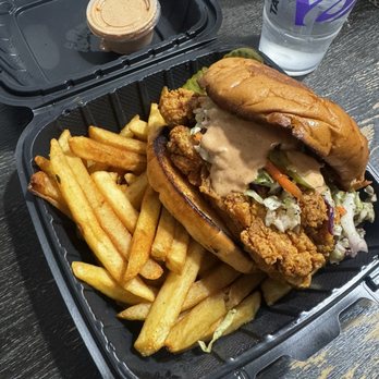Crimson Coward - Crimson Chicken Sandwich w/ fries - Chicken Shop Near Me - Pomona, California Crimson Coward - Crimson Chicken Sandwich w/ fries - Chicken Shop Near Me - Pomona, California