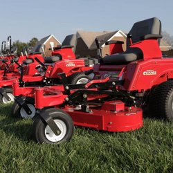 Ray's Tractors - Country Clipper Zero Turn Mowers