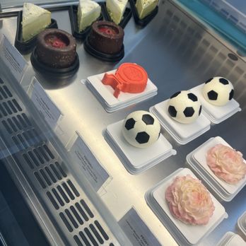 Patisserie Too - Patisserie/Cake Shop Near Me - Alhambra, California