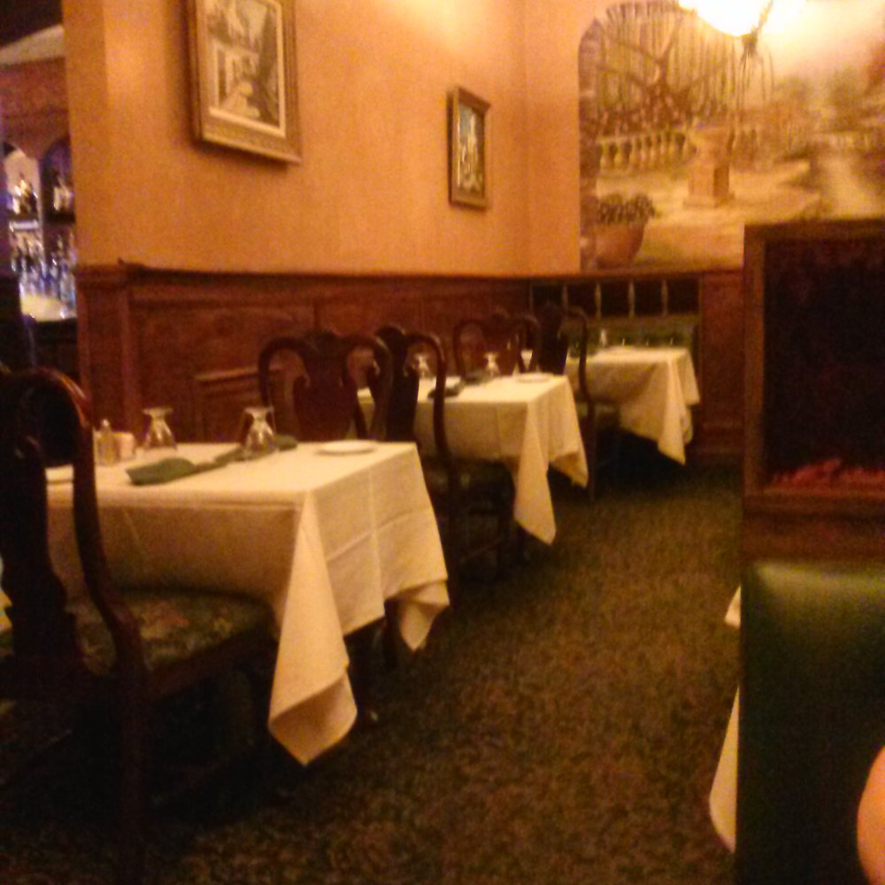 Portofino's Restaurant - Judges panel wall panelling, faux finish paint.. - Pizza Near Me - Berlin, Connecticut Portofino's Restaurant - Judges panel wall panelling, faux finish paint.. - Pizza Near Me - Berlin, Connecticut