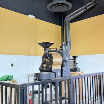 Elissimo Coffee - Inside - Coffee Roasteries Near Me - Rancho Santa Margarita, California Elissimo Coffee - Inside - Coffee Roasteries Near Me - Rancho Santa Margarita, California