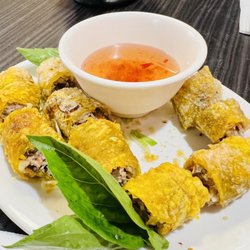 Pho Angkor Noodle House - Spring rolls
