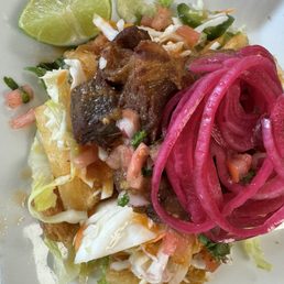 Yuca con chicharron Yuca con chicharron