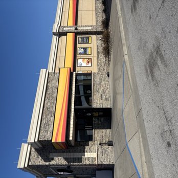 Love's Travel Stop - Gas Stations Near Me - Syracuse, Nebraska Love's Travel Stop - Gas Stations Near Me - Syracuse, Nebraska