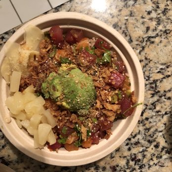 Poke Jay - Tunado with pineapple - Poke Near Me - Boca Raton, Florida Poke Jay - Tunado with pineapple - Poke Near Me - Boca Raton, Florida