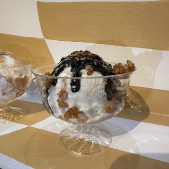 Noona's Ice Cream - Toasted rice with black sesame and caramelized rice crunchies - Ice Cream & Frozen Yogurt Near Me - New York, New York Noona's Ice Cream - Toasted rice with black sesame and caramelized rice crunchies - Ice Cream & Frozen Yogurt Near Me - New York, New York