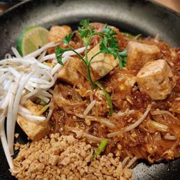 RICE N ROLL BISTRO - Updated August 2025 - 785 Photos & 507