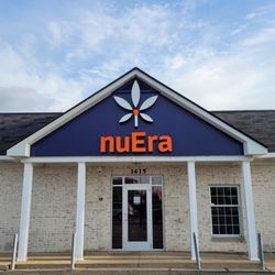 nuEra Aurora Dispensary - View from parking lot 1