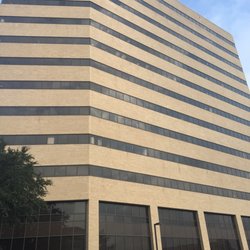 Houston Eye Associates - North Loop - Back view from visitor's parking lot.