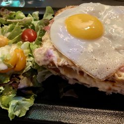 The Old English Pub - Croque Madame