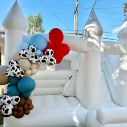 Fun Factory Parties - Bounce house rentals in Westminster for backyard parties, kids celebrations, and inflatable playground rentals.